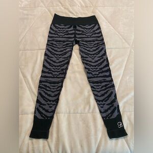Bombshell black tiger stripe seamless legging
